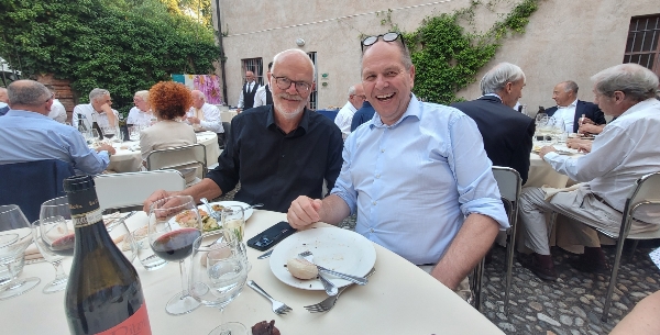 Formand for MhS, Steen Rode-Møller, og formand for norske LMK, Carl A. Harbitz-Rasmussen