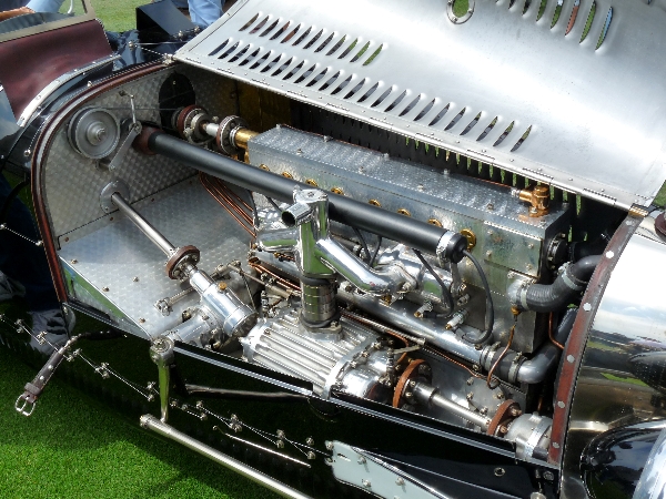E-fuel testes for tiden i historiske køretøjer, blandt andet i en Bugatti Type 35 som den på billedet her.
