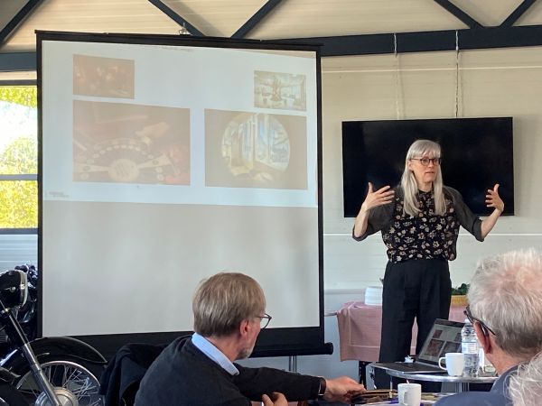 Det var tre meget dygtige og dedikerede oplægsholdere, vi kunne præsentere for tilhørerne, her Sigrid Bennike fra ’Torden & Lynild’